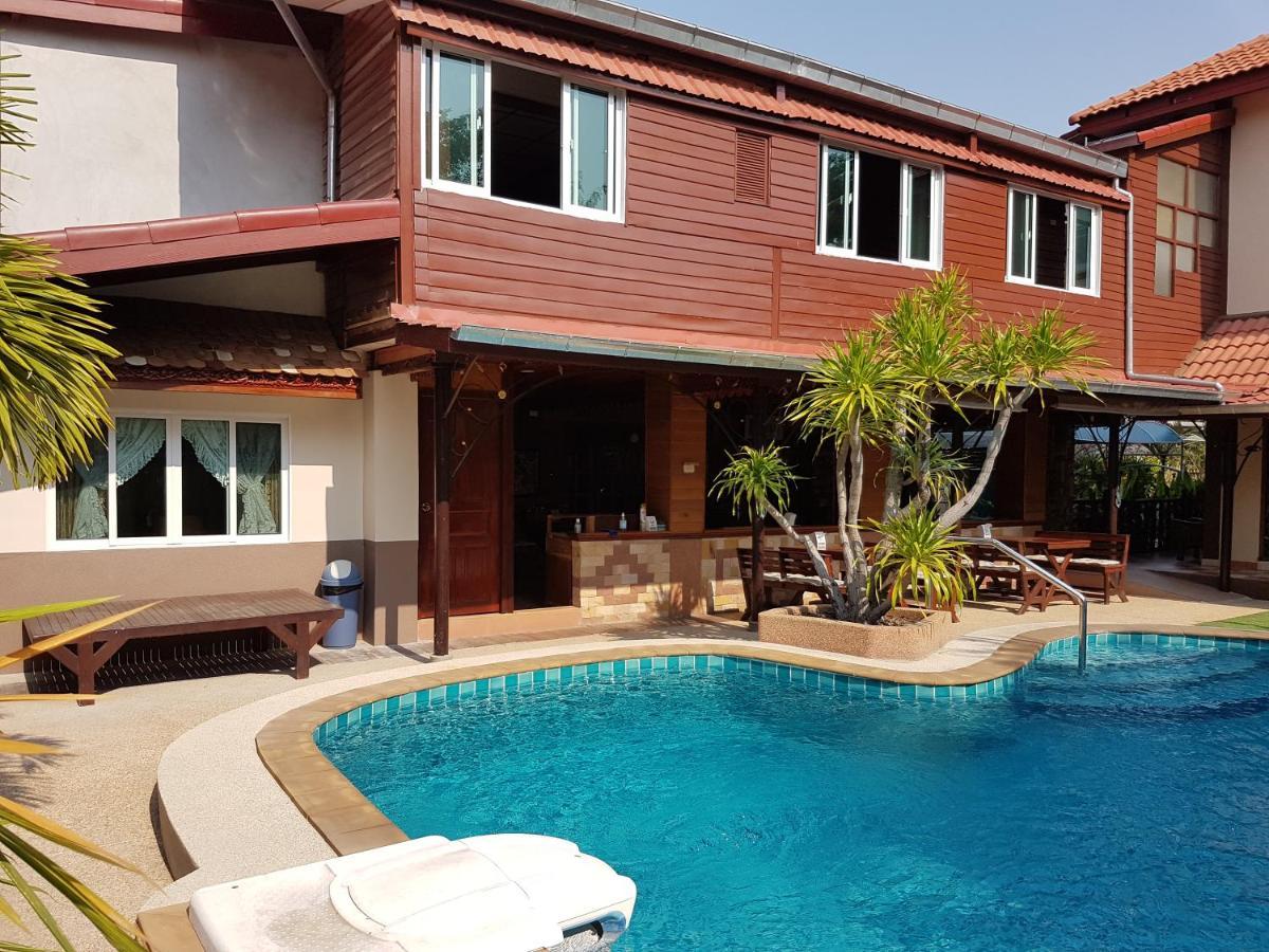 Mai Thai Guest House Khon Kaen Ngoại thất bức ảnh